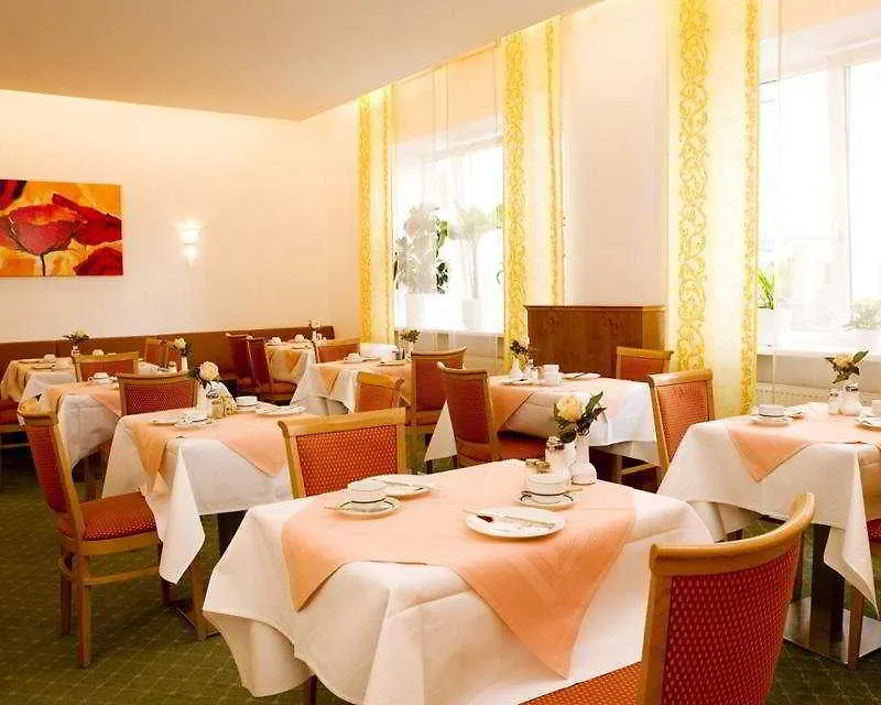 Hotel Mueller München 3*,